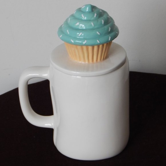 New Rae Dunn Happy Birthday Ceramic Mug with Cupcake Sprinkles Topper  VHTF - Picture 4 of 8